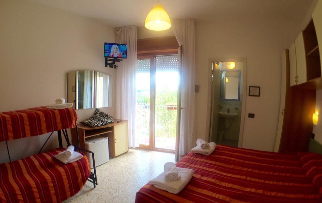 Hotel Mehari Riccione Room photo