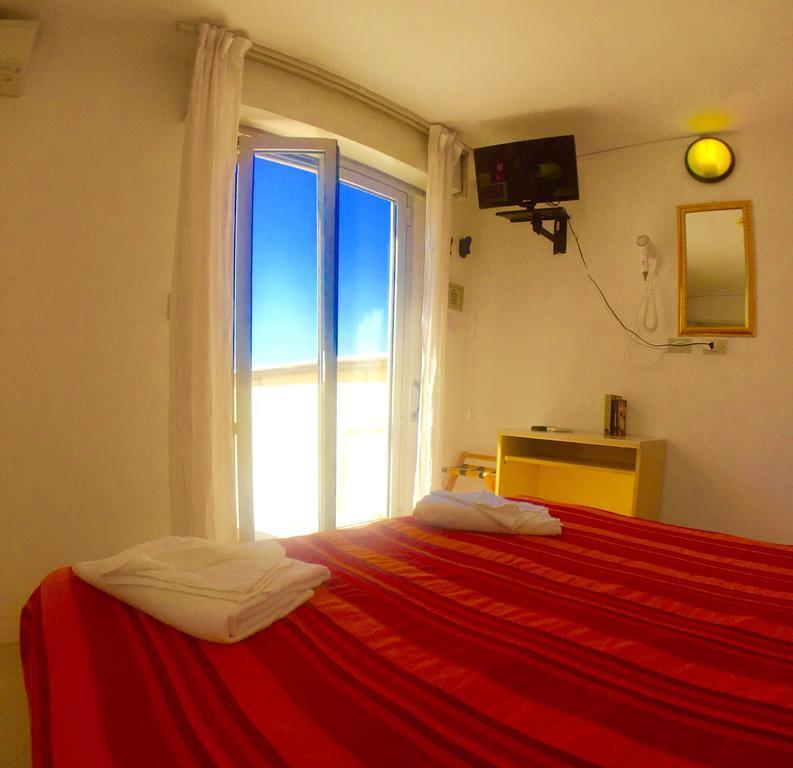 Hotel Mehari Riccione Exterior photo